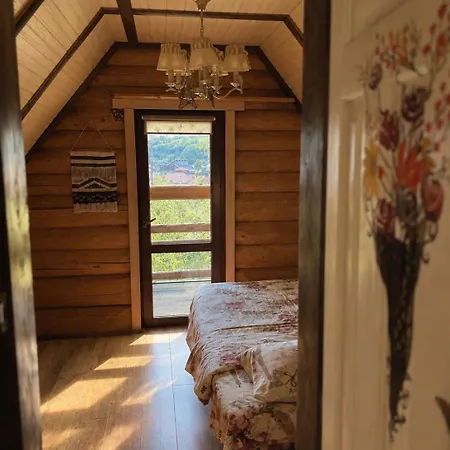 Lavender Mountain House Будинок відпочинку *